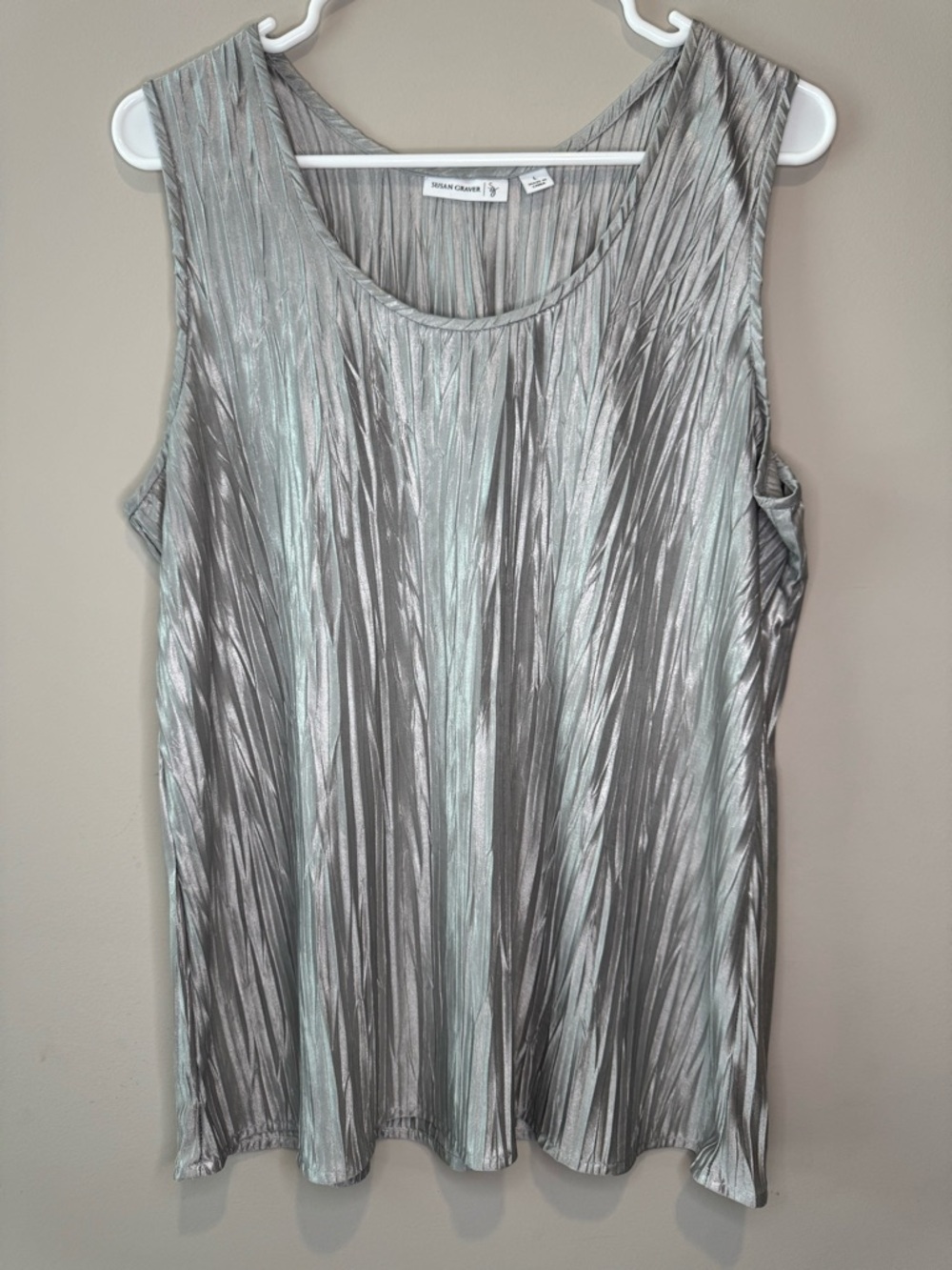 Susan Graver Silver Metallic Crinkle Pleated Liquid Tank Top Size Large